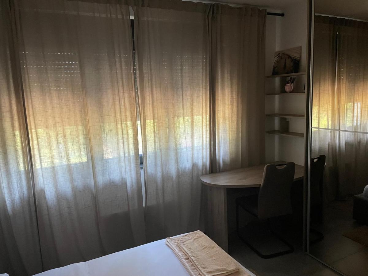 Pampas Apartments Mreznica Duga Resa Buitenkant foto