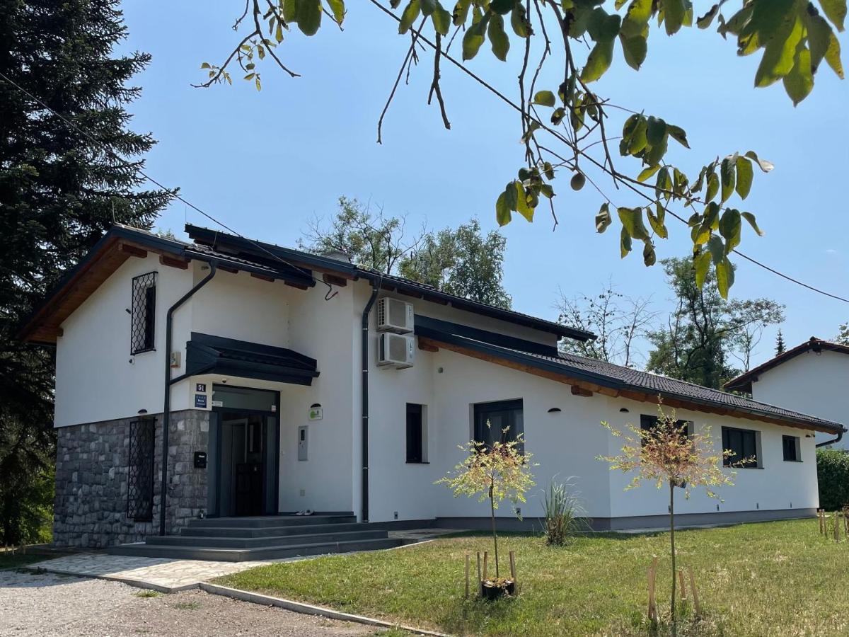 Pampas Apartments Mreznica Duga Resa Buitenkant foto
