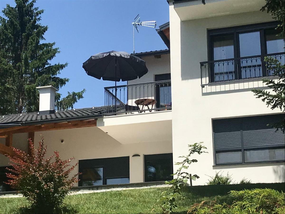 Pampas Apartments Mreznica Duga Resa Buitenkant foto